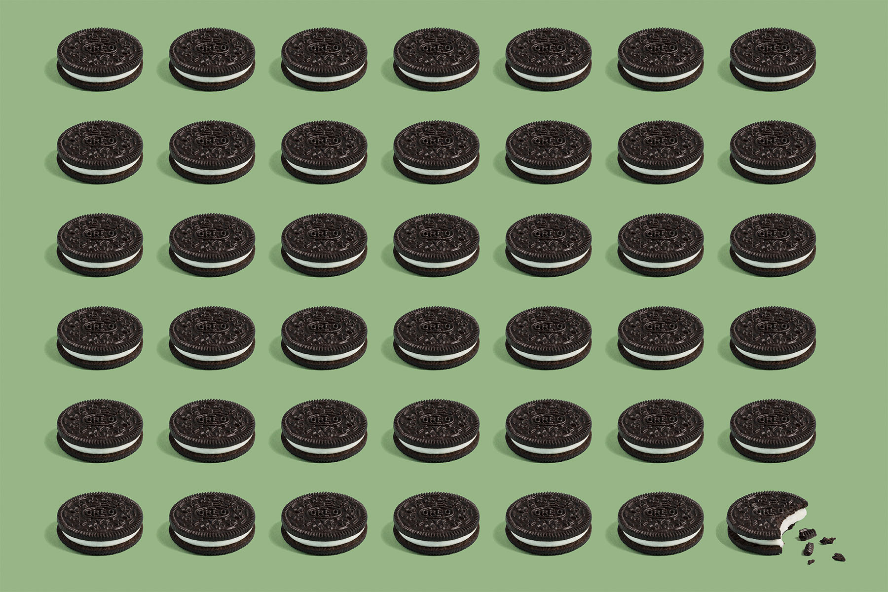 Oreo-with crumbs-gabetoth