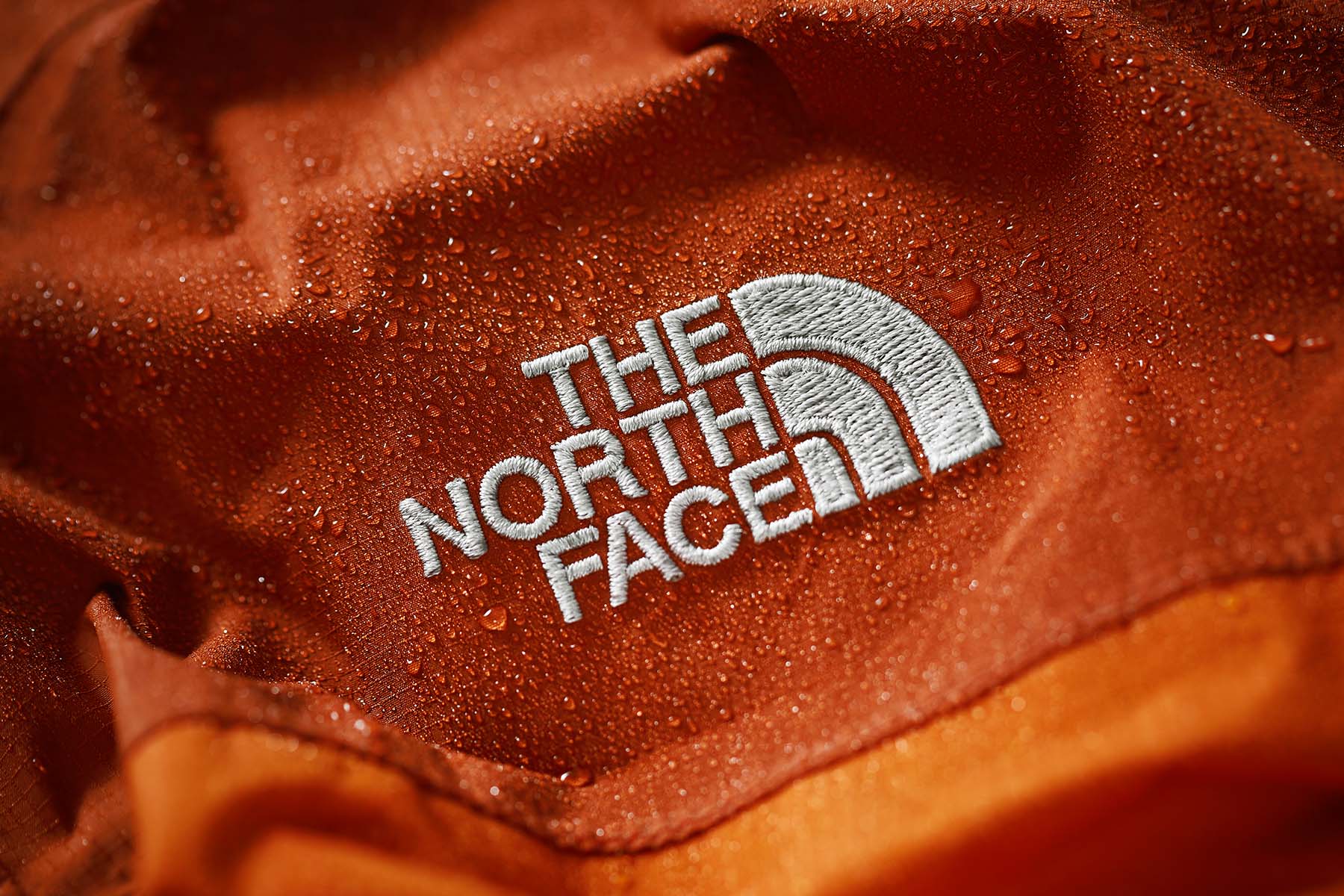 TheNorthFace-orange-jacket-wet-gabetoth
